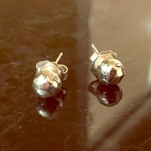 Gorjana leucadia studs